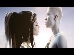 Katy Perry E.T. (feat. Kanye West) (M)